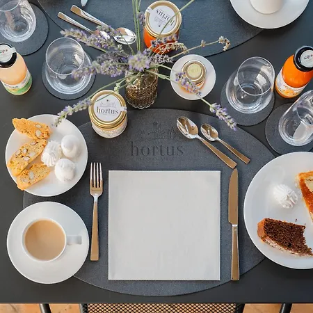 Hortus Natural Living *