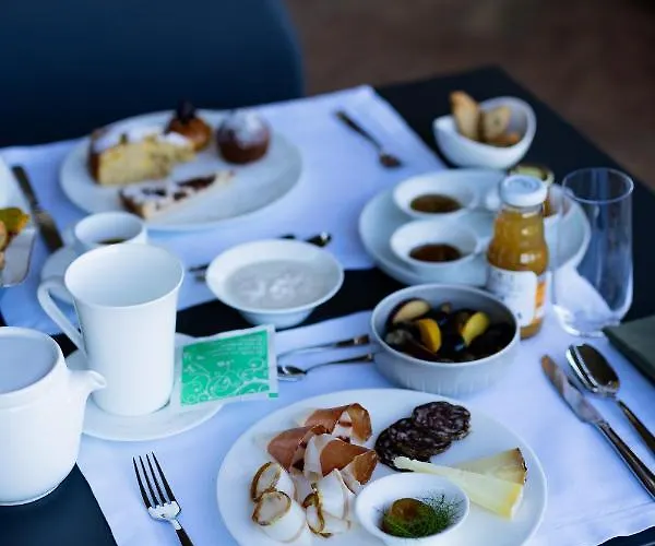 Hortus Natural Living Farm stay *