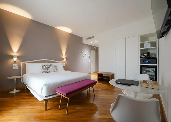 Hortus Natural Living Farm stay *